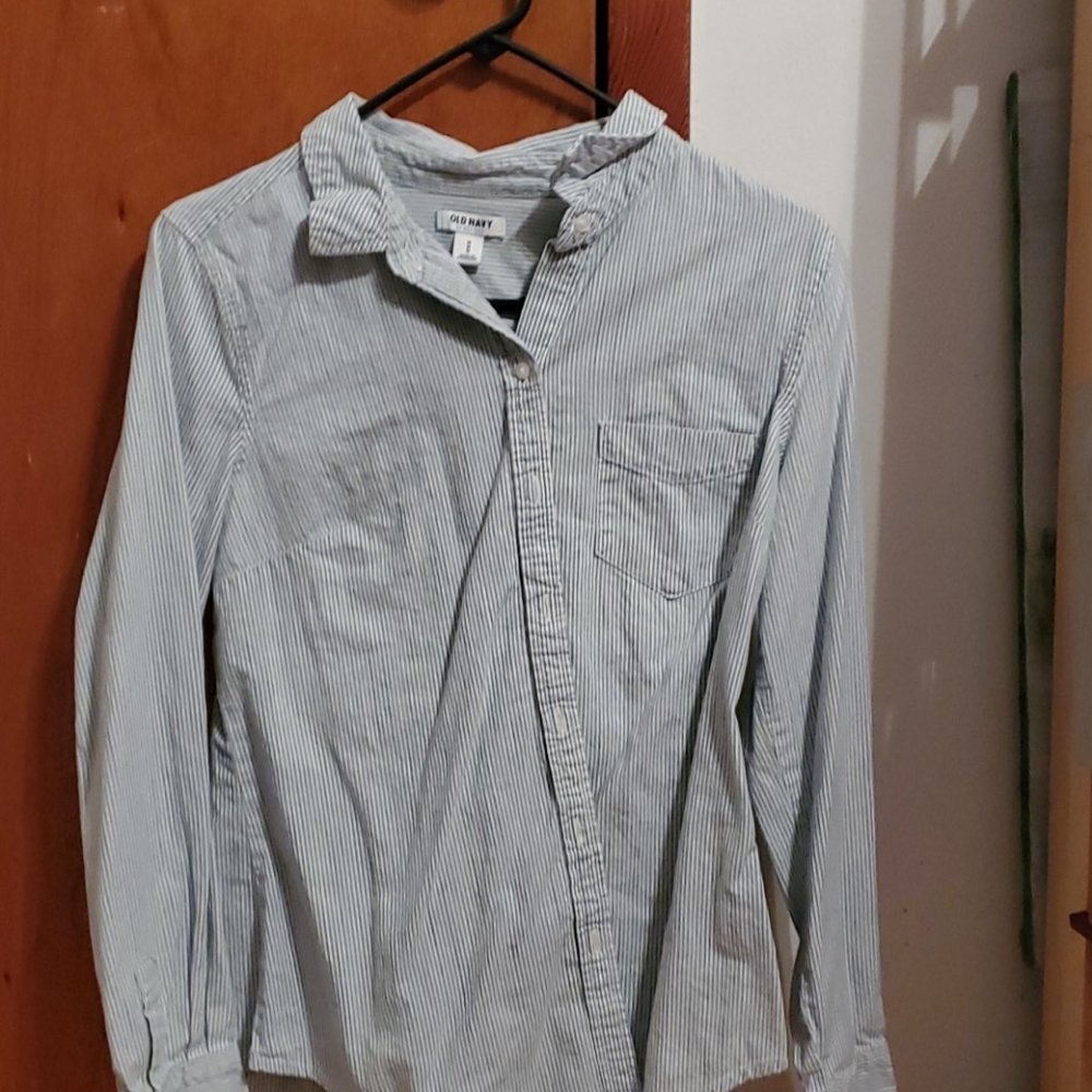 Blue and white stripe button down